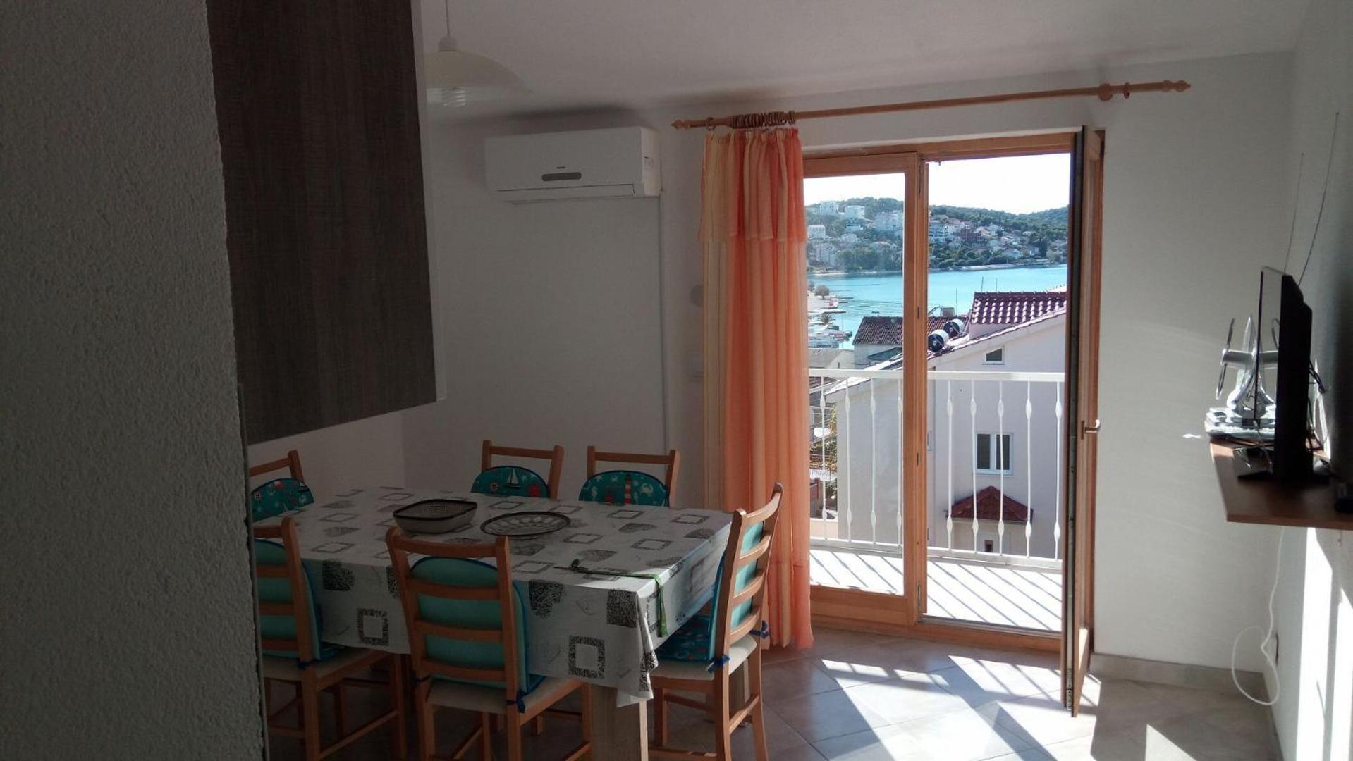 Apartment Marijica Trogir Exterior photo